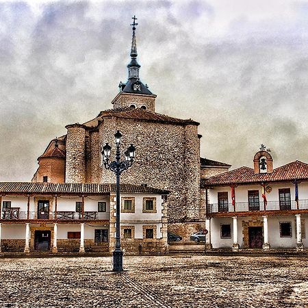 Alojamiento Colmenar De Oreja Plaza Mayor エクステリア 写真